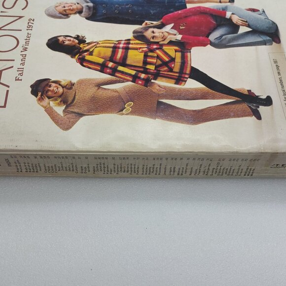 Vintage 1972 Fall And Winter Eaton's Catalog Fashion, Shoes, Kitchen & More - Picture 13 of 16